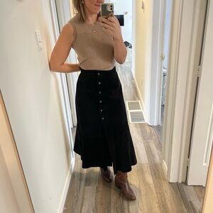 Genuine Suede Black Button-Down Midi Skirt with Slight Flare 90’s 70’s mint!!